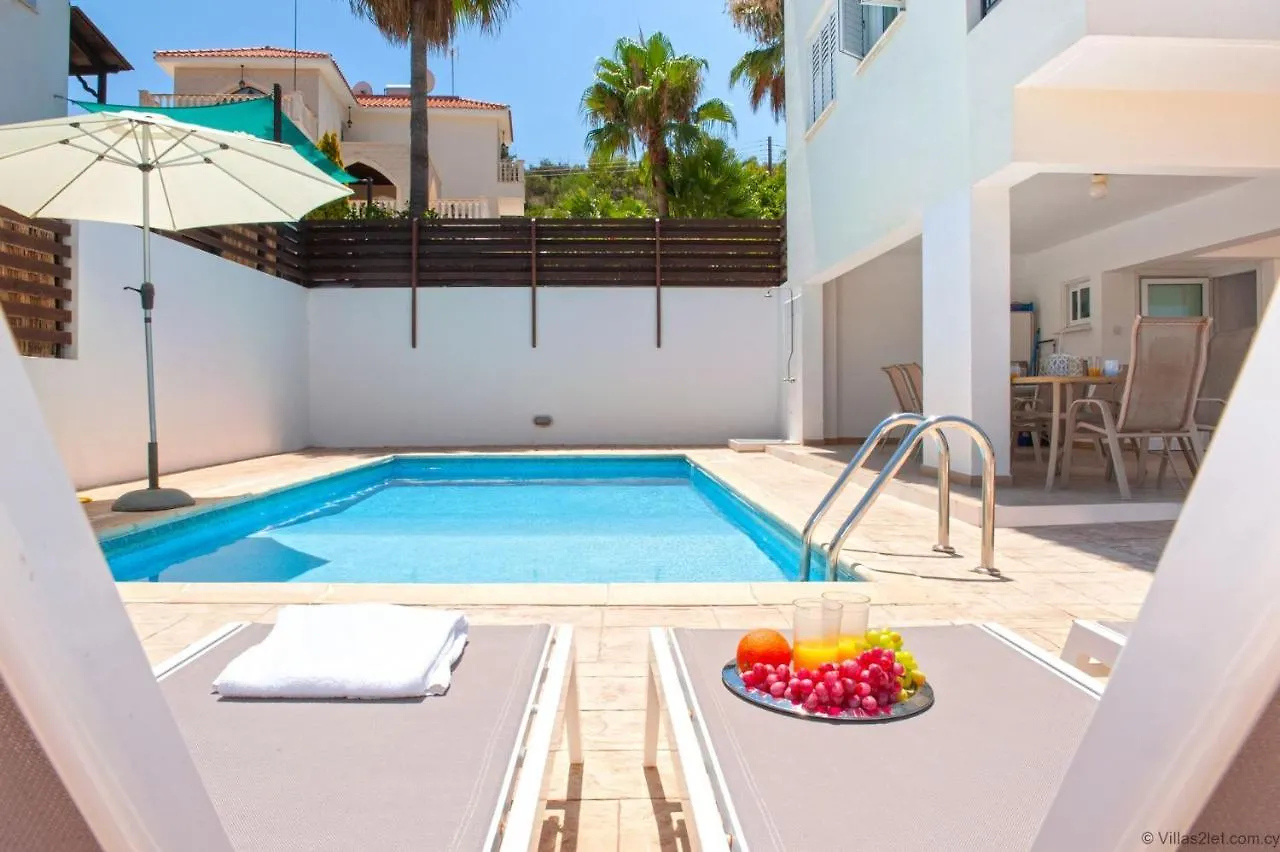 פרוטאראס Villa Ourania קפריסין