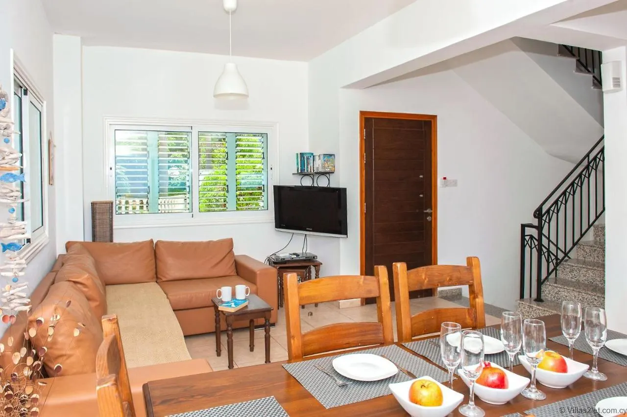 פרוטאראס Villa Ourania